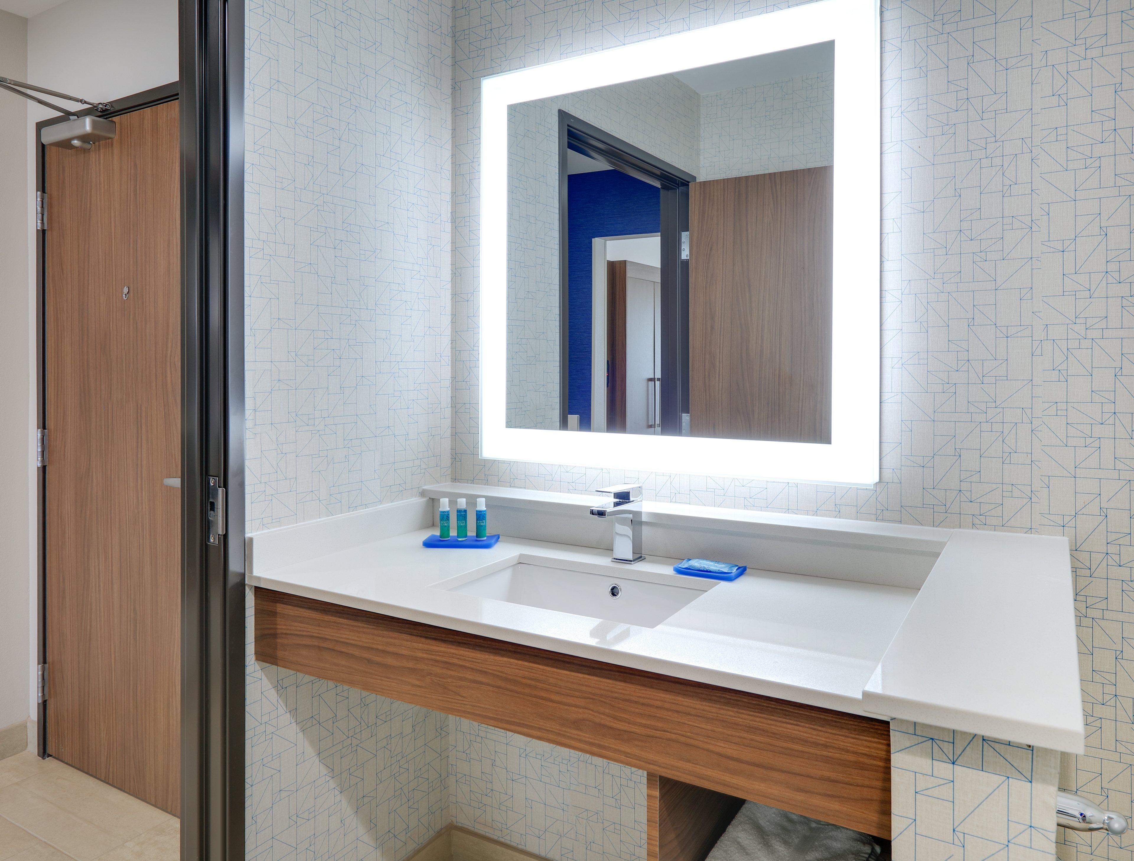 Holiday Inn Express & Suites - Dallas Nw Hwy - Love Field By Ihg Bagian luar foto
